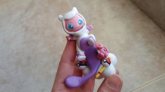 mewtwo mew figure