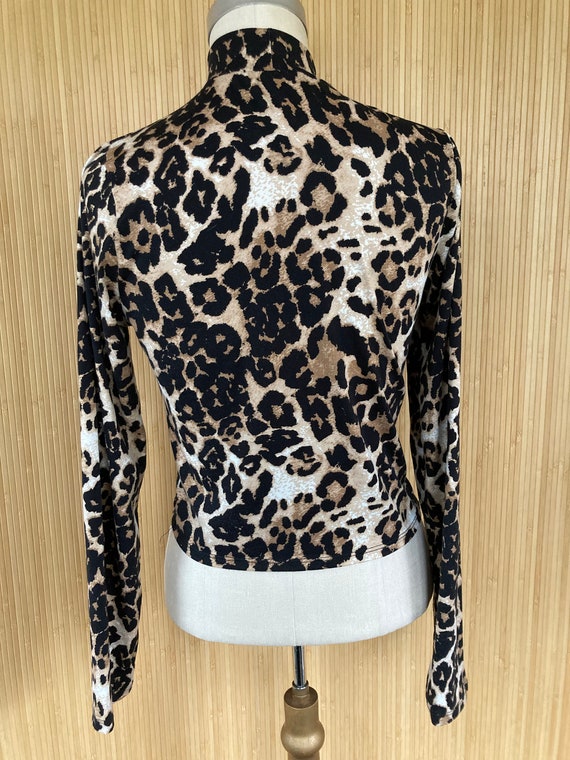 1990s Cropped Mock Turtleneck Cheetah Print Top - image 3