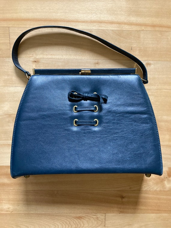 Naturalizer handbags hotsell canada