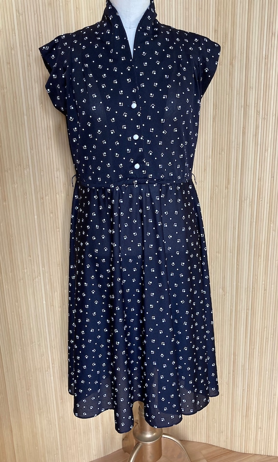 1970s Capped Sleeve Dress