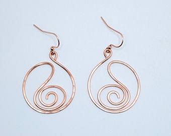 Handmade Hammered Copper Squiggle Earrings - Copper Earrings -Serpent Earring  - Copper Earrings - Hammered Copper Earrings -