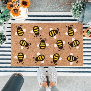 Bee Doormat, Cute Welcome Mat, Housewarming Gift, Bumble Bee Decor, Honey Bee, Front Porch Decor