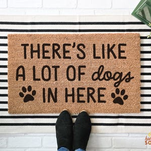 Veel honden Deurmat grappige huisdiereigenaar, welkomstmat hond, voordeurmat, grappig hondencadeau, cadeau voor ouder huisdier, cadeau hond moeder, vloerkleed buiten