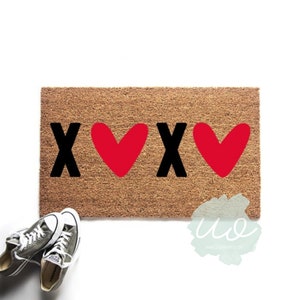 XOXO Valentine's Day Doormat, Heart Welcome Mat, Valentine's Day Decor