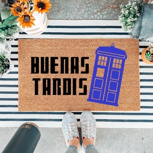 Dr. Who Buenas Tardis Doormat | Funny Doormat | Housewarming Gift | Geeky Gift | Nerdy Gift | Fan Art | Hand Painted