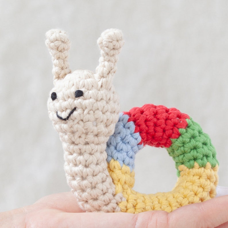 crochet animal rattle, baby toy, handmade snail 'CONNY' image 3