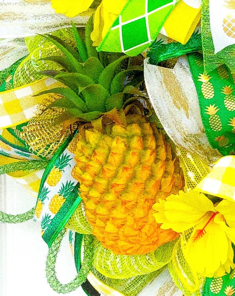 Pineapple gift Summer wreath Pineapple door hanger Summer wreath for front door Pineapple wreath Pineapple wall decor Pineapple decor