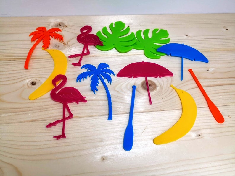 Wooden and Acrylic Flamingo Shapes in a range of sizes, Ideal for crafting image 2