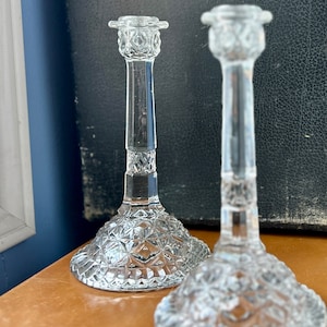Set of 2 Crystal Candlesticks Geometric Pattern