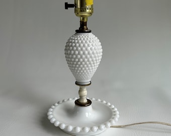 Hobnail Milk Glass Lamp with a Base Tray, Working