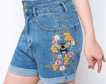Honey Bee Honeycomb Embroidered Denim Shorts Women, Floral High Waisted Jean Shorts Summer Outfit