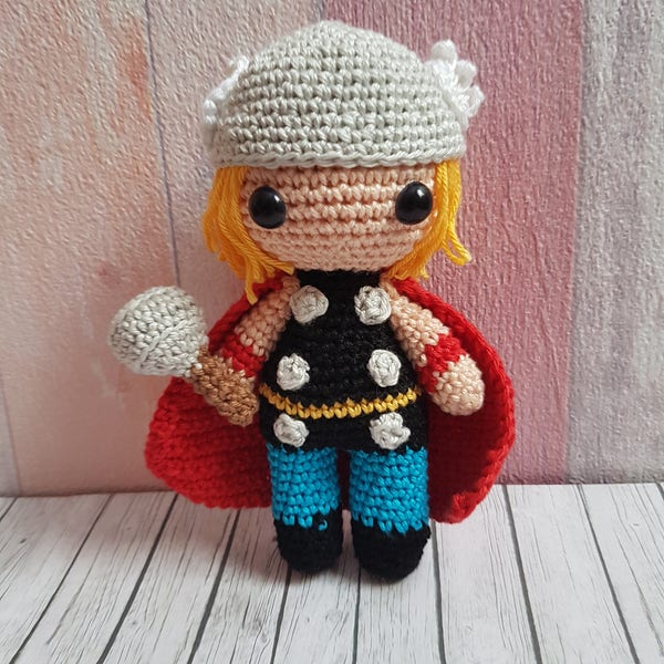 Amigurumi Thor häkeln crochet doll home decor