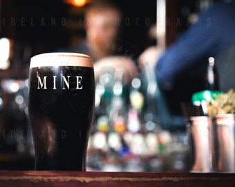 Guinness. Zet je naam op een Guinness . Pint van Guinness . Grappig cadeau. Ierse fine art Print . Gepersonaliseerd cadeau. Iers huwelijksgeschenk.
