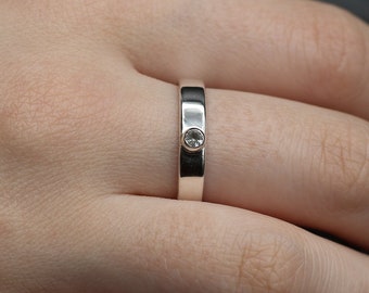 White Topaz and Sterling Silver Minimalist Ring