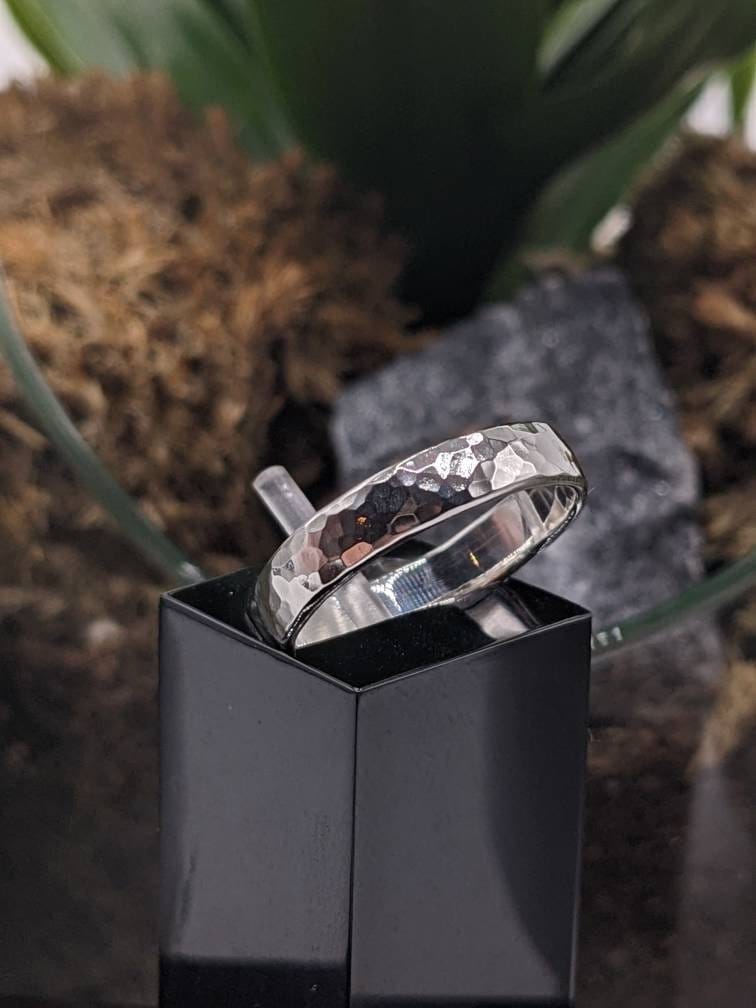 Thin sterling silver outlet band rings