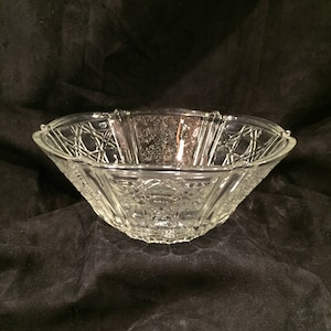 Vintage Crystal Galleries Centerpiece FNG Indonesia Cut Glass 7&quot; Salad Paneled Bowl