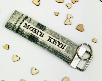 Mom's Keys Keyfob - Mom Gift - Gift for Mom - Grandmother Gift - Mom Keyring - Tweed Keyring - Mothers Day Gift - Mom Keychain