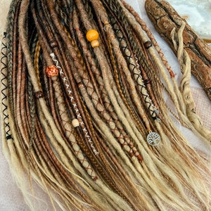 Dreads synthétiques, ensemble Woodstock 1969, brun foncé ombré naturel, brun clair, blond sale, ensemble boho SE ou DE crocheté lisse