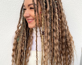 Synthetic Dreads, Bohemian set dready waves, natural reddish blonde, copper, light brown dreadlocks with accessories, pendants, boho style