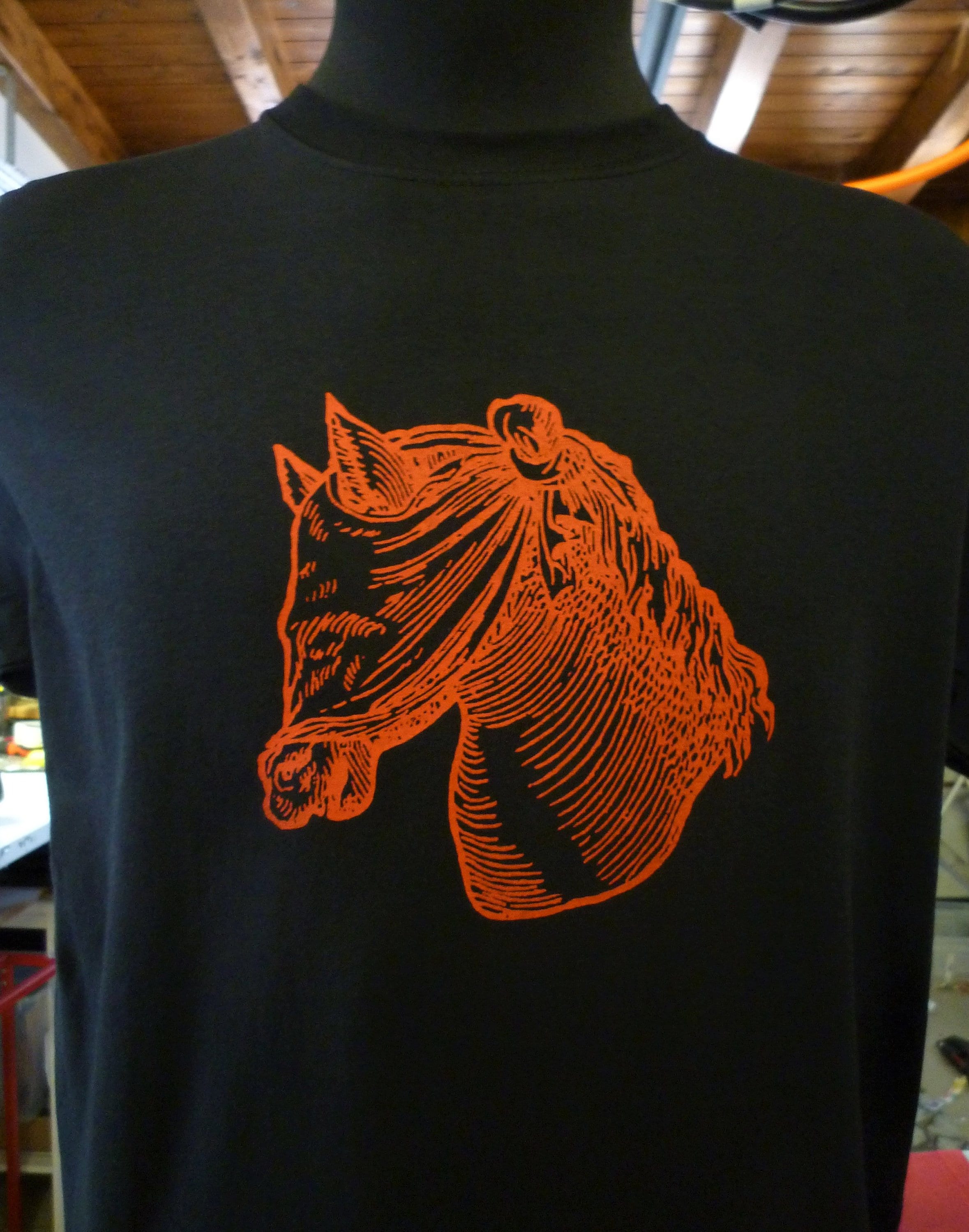 Blindfolded Horse T Shirt, Paradin Medieval French Emblema - Etsy