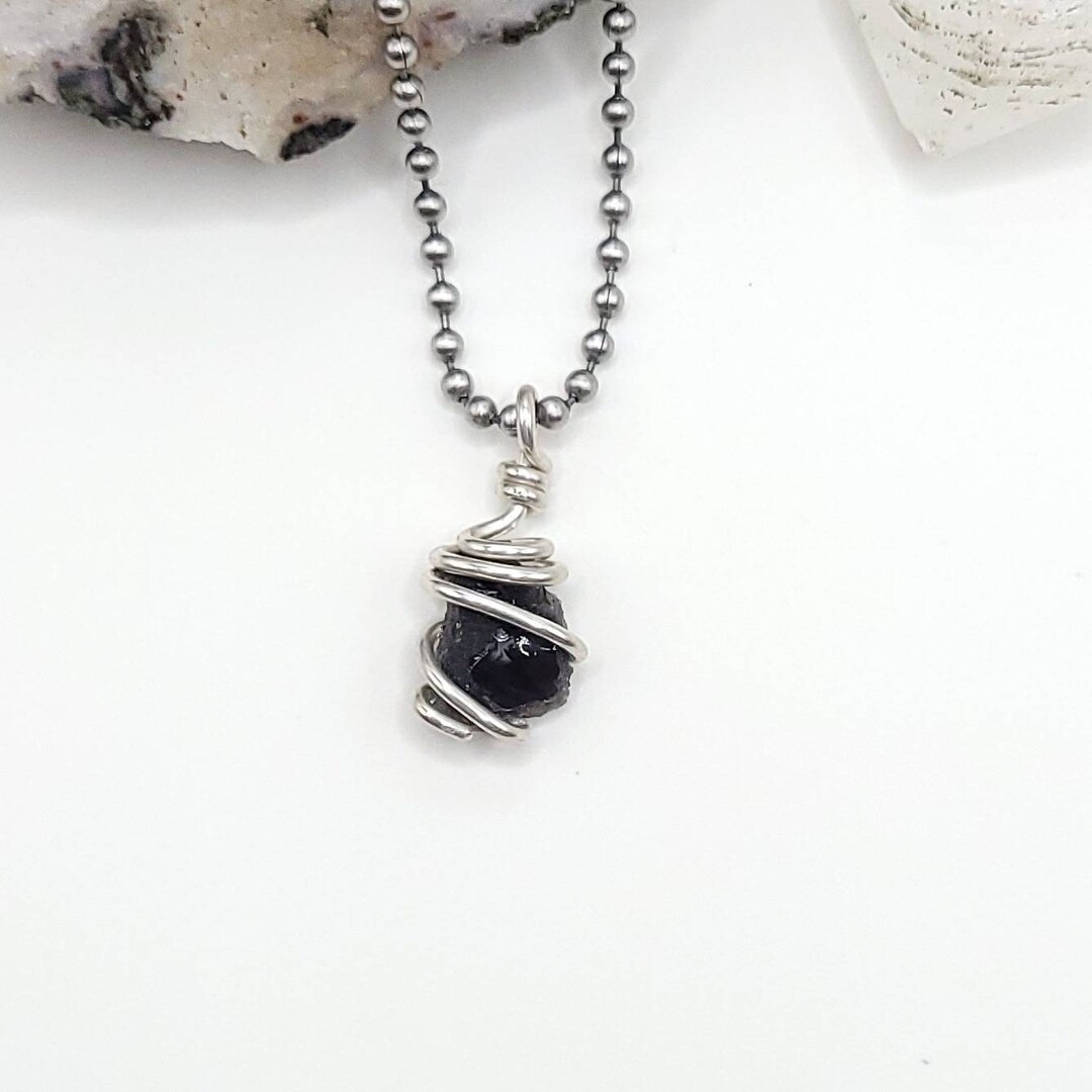 Little Apache Tears Necklace Silver Wire Wrapped Apache Tears Etsy.de