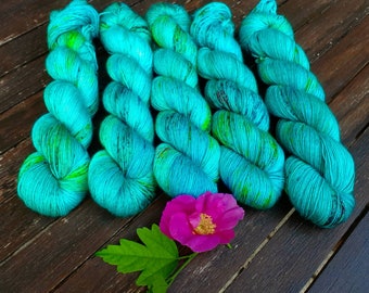 Hand dyed Merino silk single yarn Superwash 100 g
