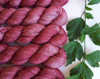 Hand dyed Merino silk single yarn superwash 100 g Rose
