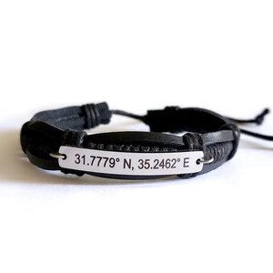 Personalisiertes graviertes Edelstahl-Stäbchen-Leder-verstellbares Armband, anpassbar mit Ort, Name und mehr, Geschenk für ihn