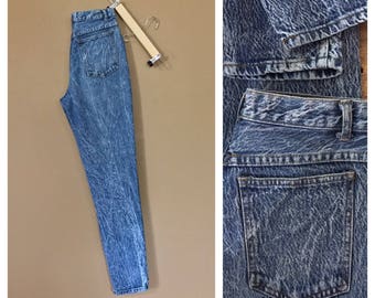 Waist 24/25 High Waisted Jeans/ Levis 550/90s Jeans/Vintage High Waisted Jeans/Mom Jeans/Acid Wash Jeans/Jordache Jeans / Guess Jeans