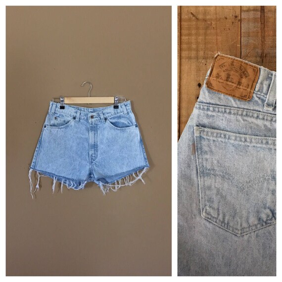 levis high waisted shorts