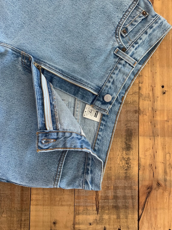 33" Levis High Waisted Shorts/Levis Shorts/90s sh… - image 10