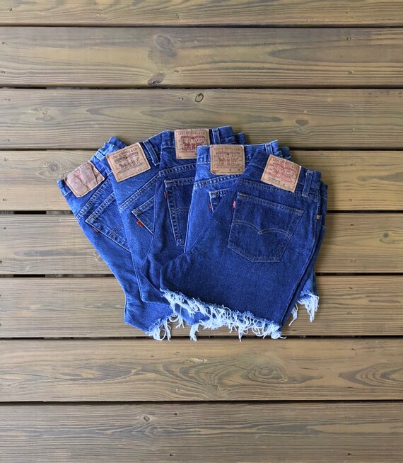31” Levis High Waisted Shorts Denim / Levis High R
