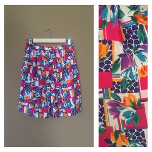 90s High Waisted Shorts / 90s Cotton Shorts / 90s hip hop clothing / Womens Shorts / High Waisted Shorts / 90s clothing / 90s shorts