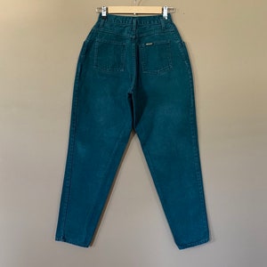 25 Sasson High Waisted Jeans Green / 90s Womens Jeans Green / Vintage Sasson Jeans High Waist / Pleated 90s Jeans Women image 4
