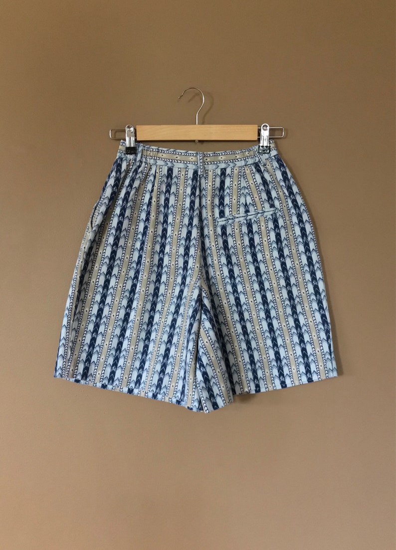 Small 90's Plaid High Waisted Shorts/Plaid Shorts/90s shorts/High Waisted Shorts/Cotton Shorts/90s plaid clothing image 4