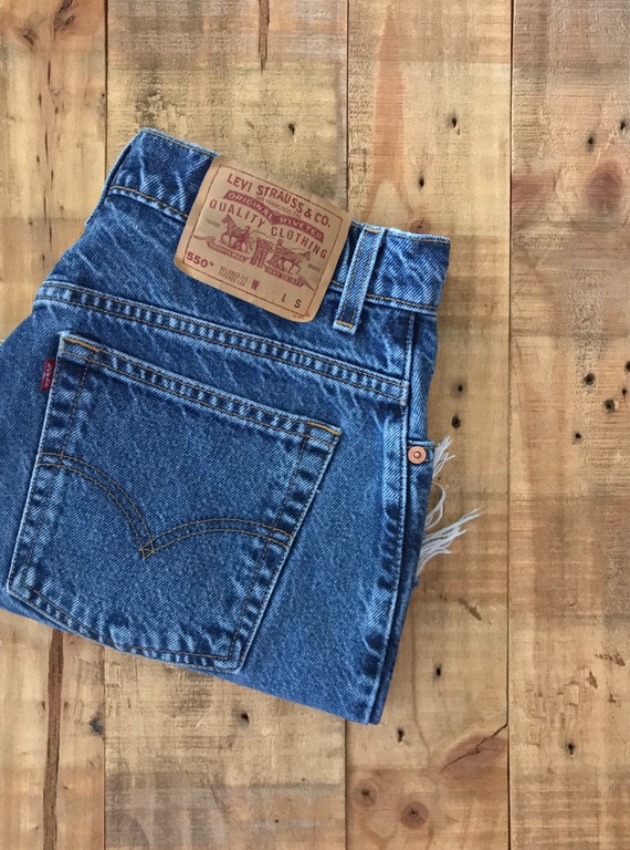 Waist 31" Levis High Waisted Shorts Denim / Levis… - image 9