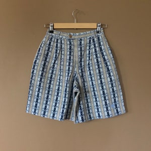 Small 90's Plaid High Waisted Shorts/Plaid Shorts/90s shorts/High Waisted Shorts/Cotton Shorts/90s plaid clothing image 2