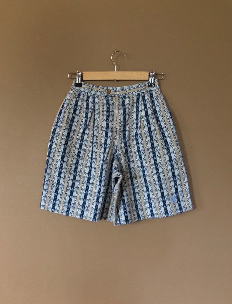 Small 90's Plaid High Waisted Shorts/Plaid Shorts/90s shorts/High Waisted Shorts/Cotton Shorts/90s plaid clothing image 2