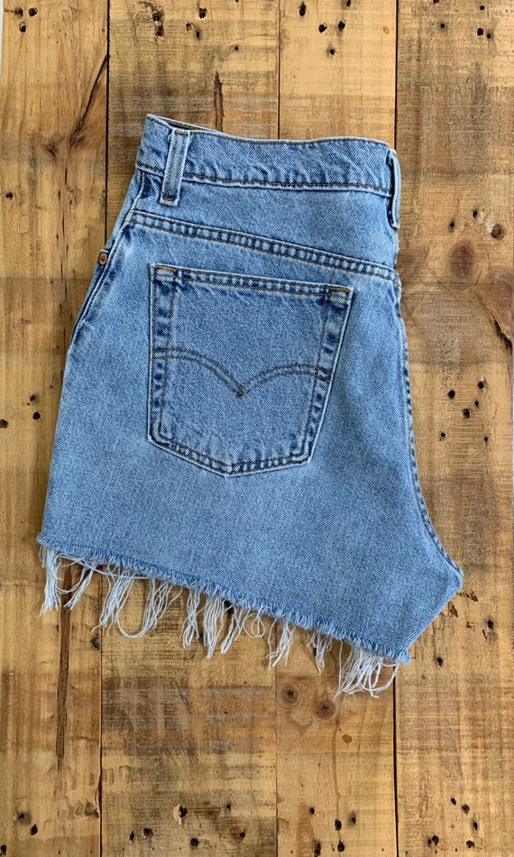 34” Levis High Waisted Shorts/90s Levis Shorts/Le… - image 7