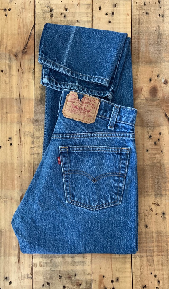 30” Levis 505 Jeans High Waisted Straight Leg/ 90… - image 5