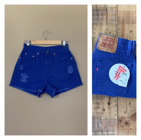 28" Levis High Waisted Shorts Denim / 90s Vintage… - image 1