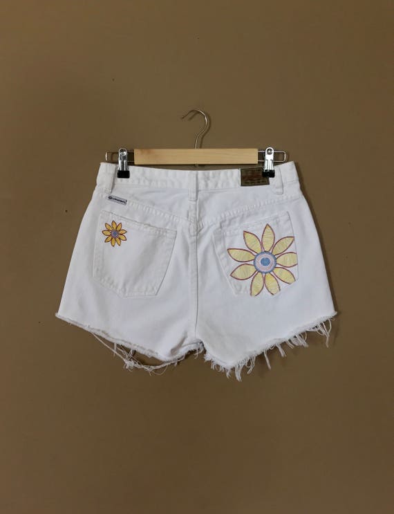 Waist 28/29 High Waisted Shorts/White Shorts/90s … - image 4