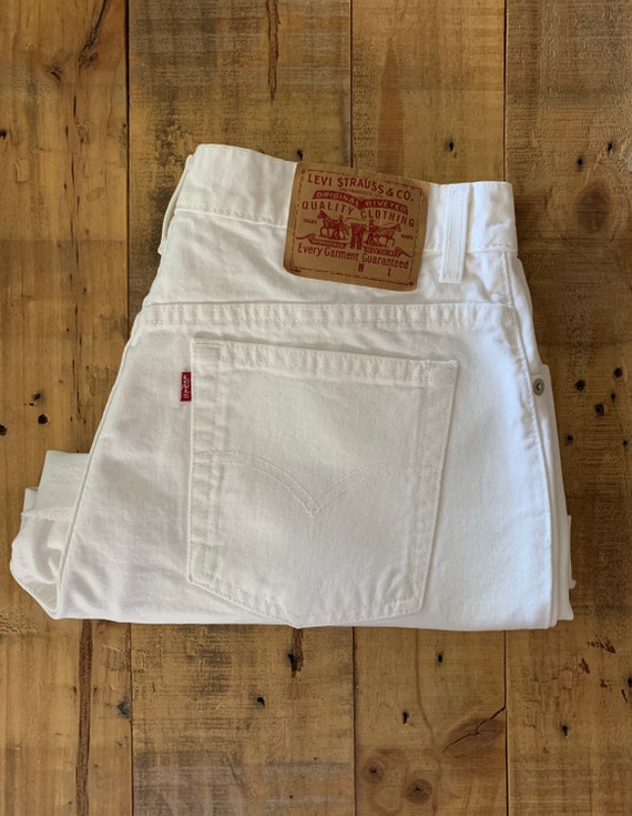 34” White Levis High Waisted Shorts/90s Levis Sho… - image 8