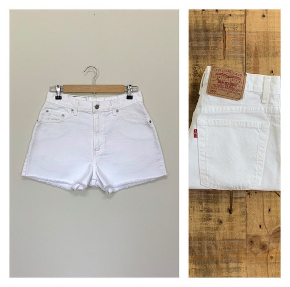 29” White Levis Shorts High Waisted Cutoffs /Levi… - image 1