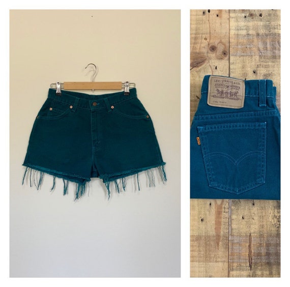28”/29" Levis High Waisted Shorts Green / Levis Sh