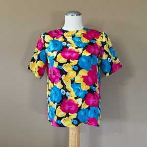 80s Shirt / 90s Shirt / Floral Blouse / Floral Shirt / 80s Blouse / 90s Blouse / 80s clothing / 90s clothing / Short Sleeve Shirt
