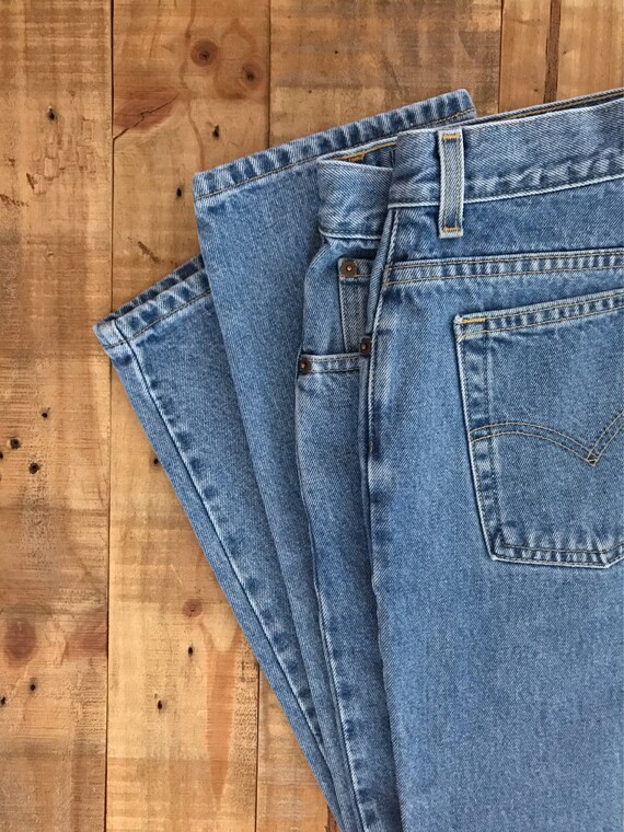 Waist 33/34" Levis High Waisted Jeans/ Levis 550/… - image 5