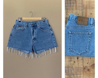 31” Button Fly Calvin Klein High Rise Denim Shorts / Calvin Klein Light Wash / 90s Denim Shorts /Calvin Cutoff Denim Shorts Size 11