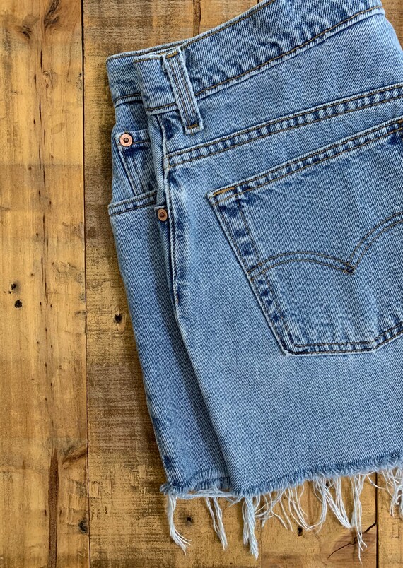 34” Levis High Waisted Shorts/90s Levis Shorts/Le… - image 9