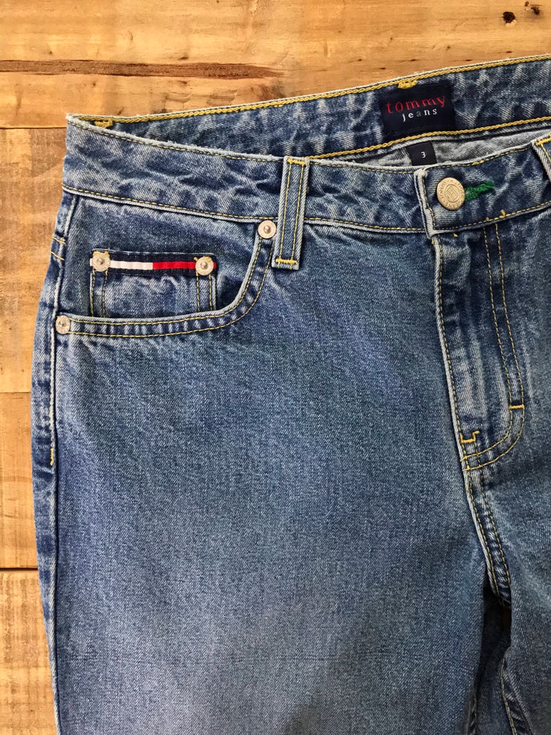 Tommy Hilfiger Jeans High Waisted Jeans 90s JeansVintage High Waisted JeansMom JeansAcid Wash Jeans80s Jordache Jeans Guess Jeans